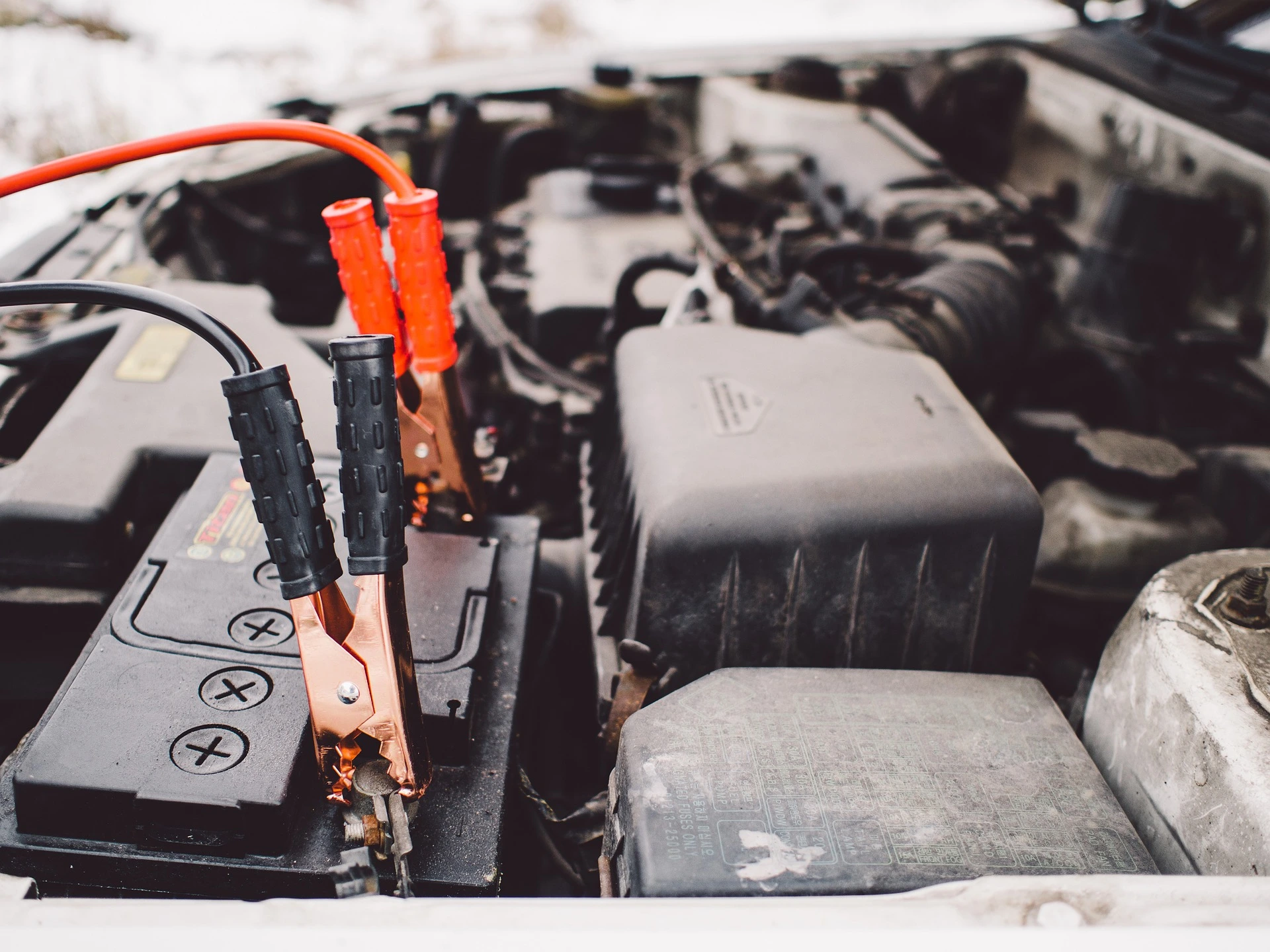 Does ignition interlock drain car batteries